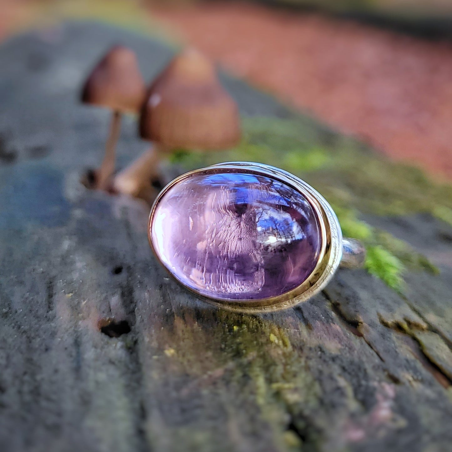 Kunzite Or jaune 750 et Argent 925 millièmes.