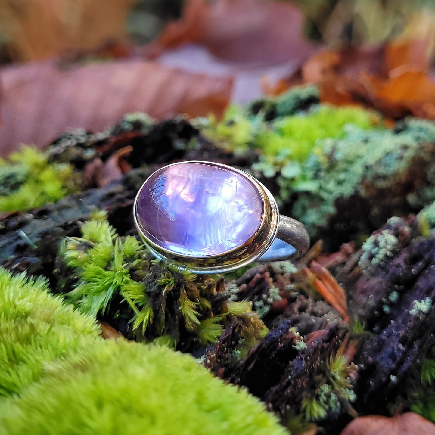 Kunzite Or jaune 750 et Argent 925 millièmes.