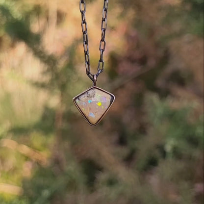 Opale Boulder d'Australie, Or 750 millièmes et Argent 925