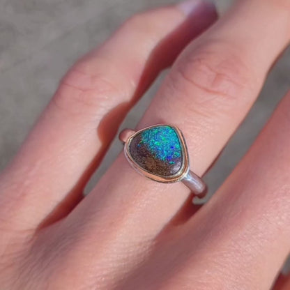 Opale Boulder d'Australie Or jaune 750 millièmes et Argent 925